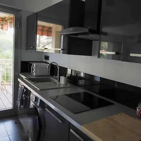 Lejlighed Spacieux 2 Pieces Avec Terrasse, Clim Et Parking