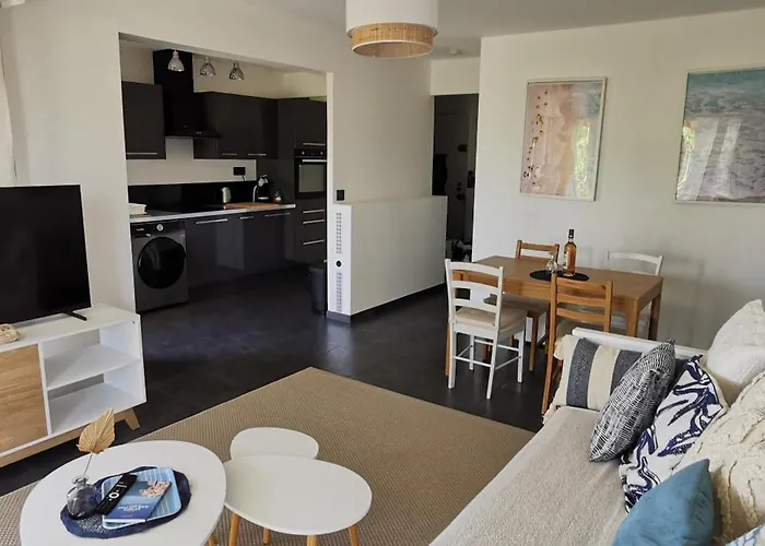 Spacieux 2 Pieces Avec Terrasse, Clim Et Parking Апартаменти